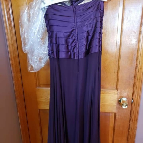 CM Couture Gown - Picture 3 of 6